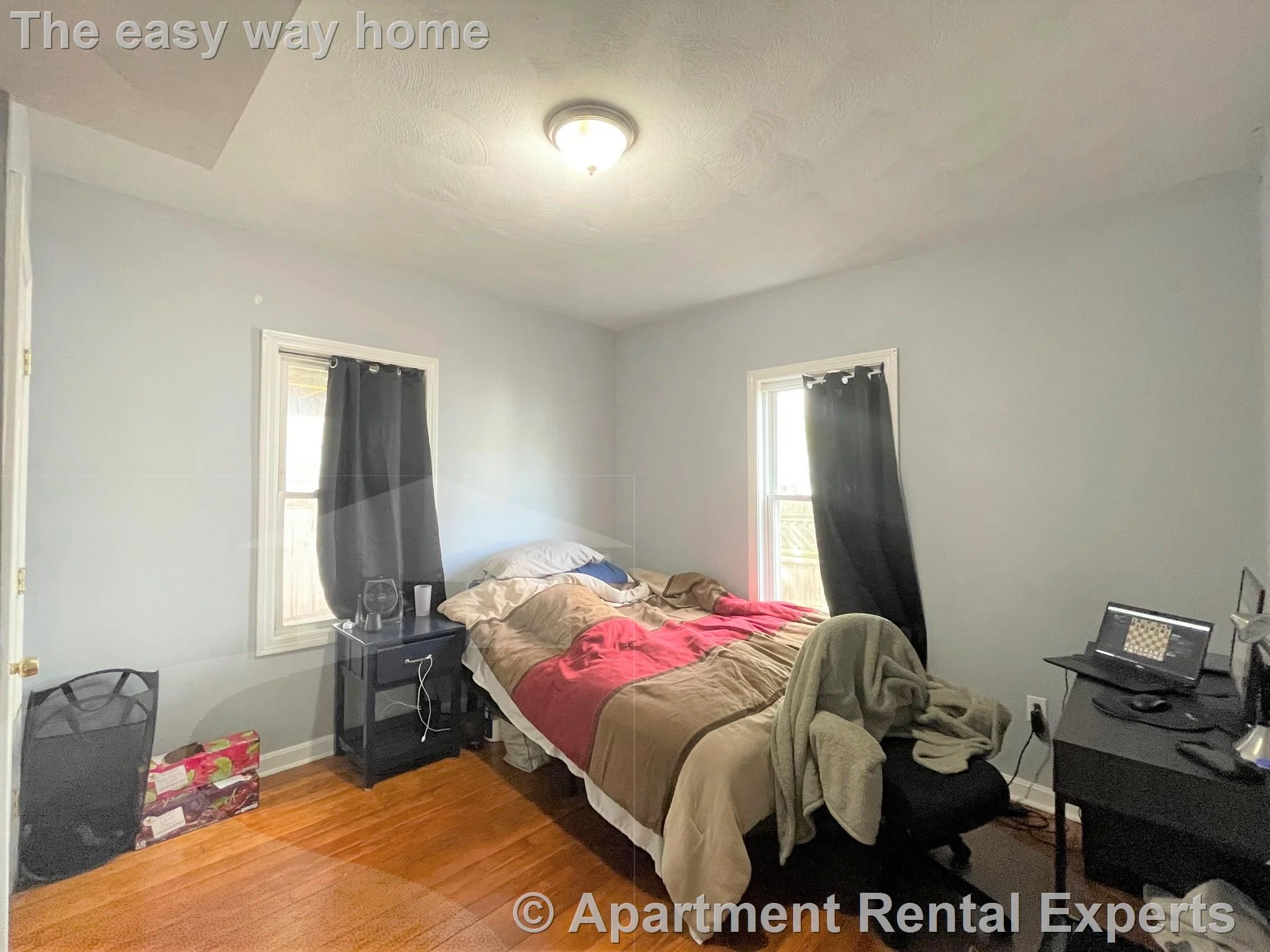 4 bed, 2 bath apartment for rent at 48 Derby St Unit 1, Winter Hill — photo 2 of 10