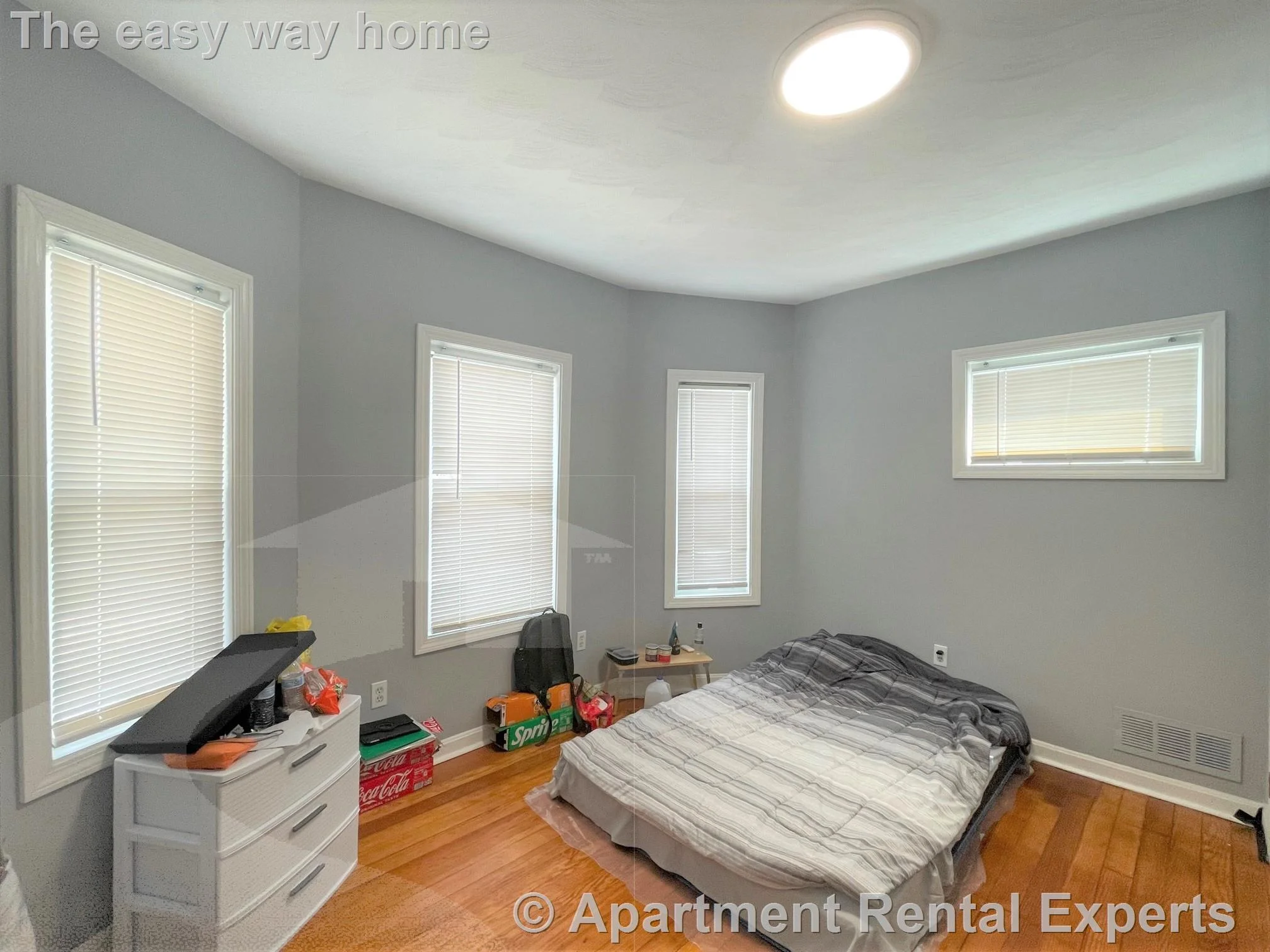 4 bed, 2 bath apartment for rent at 48 Derby St Unit 1, Winter Hill — photo 6 of 10