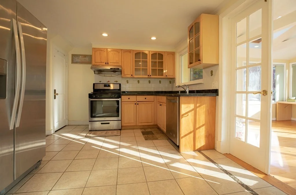 3 bed, 2 bath apartment for rent at 48 Donnybrook Rd Unit 1, Brighton — photo 1 of 20