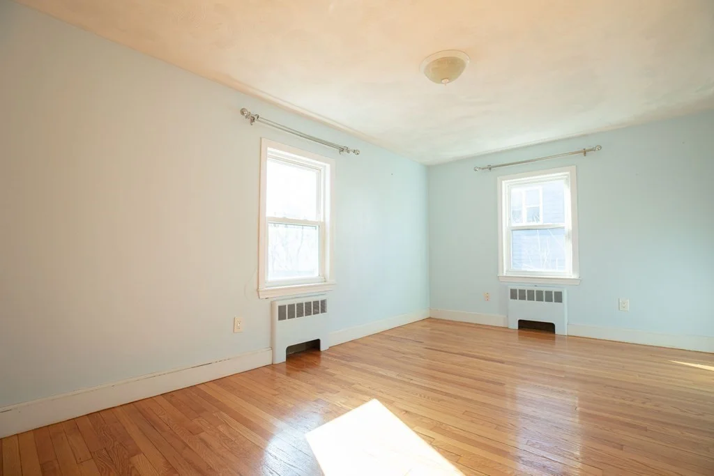 3 bed, 2 bath apartment for rent at 48 Donnybrook Rd Unit 1, Brighton — photo 8 of 20