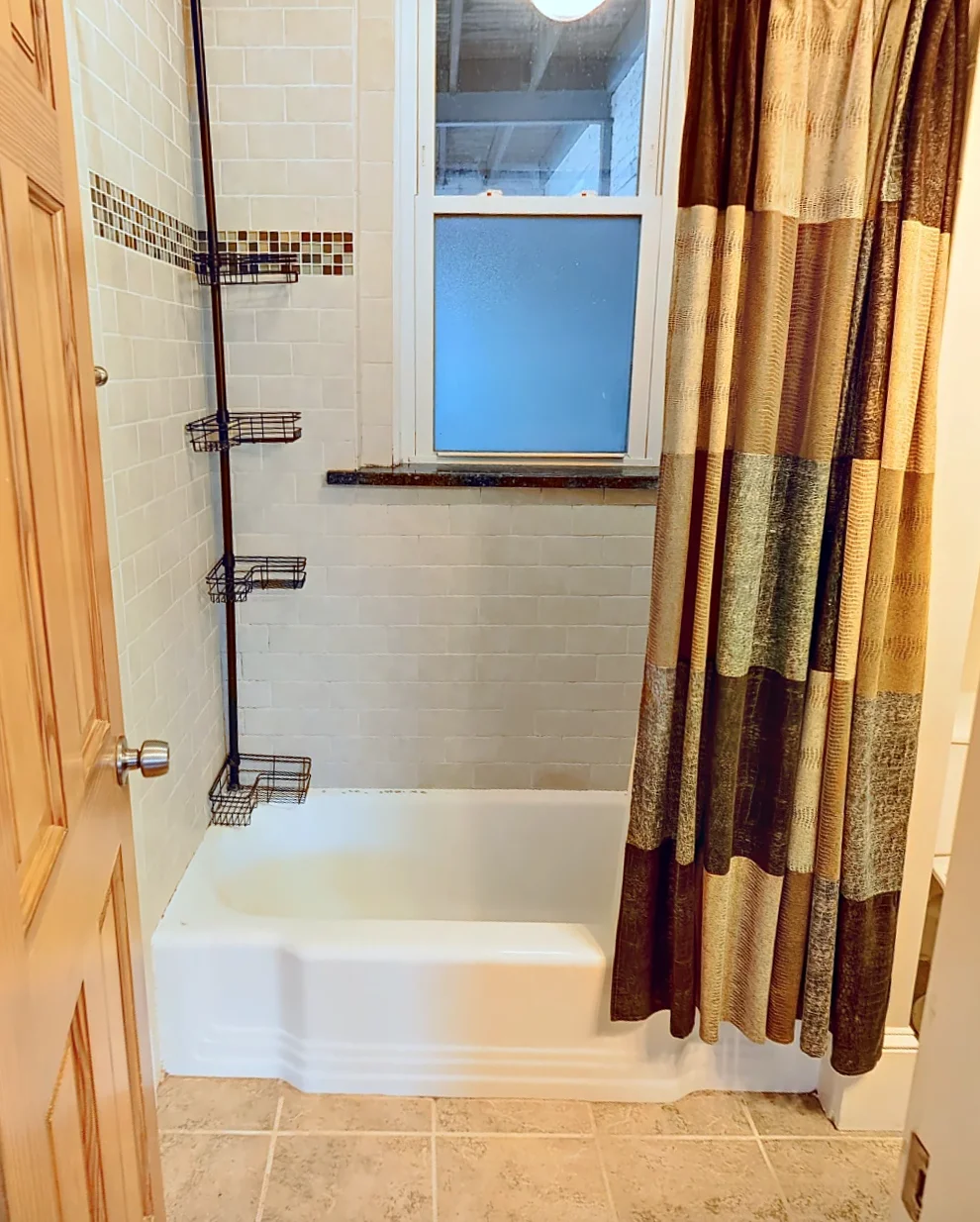 2 bed, 1 bath apartment for rent at 48 Dwight St Unit 2, North Brookline — photo 10 of 12