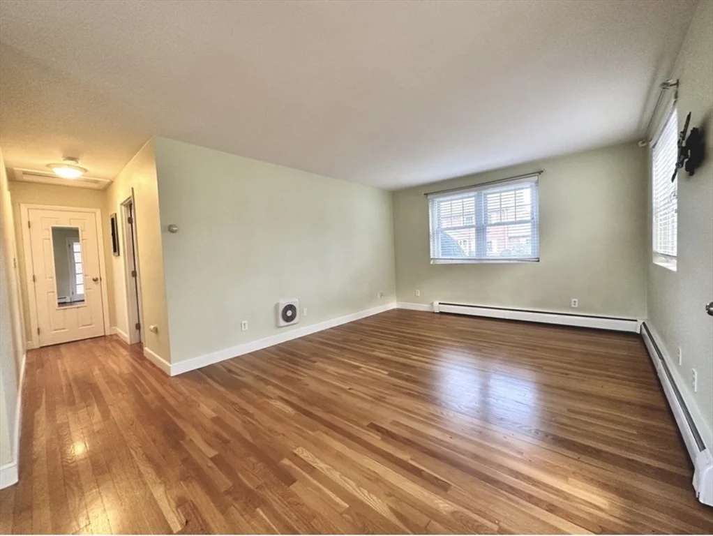 1 bed, 1 bath apartment for rent at 48 Emerson Garden Unit 48, Lexington — photo 9 of 12