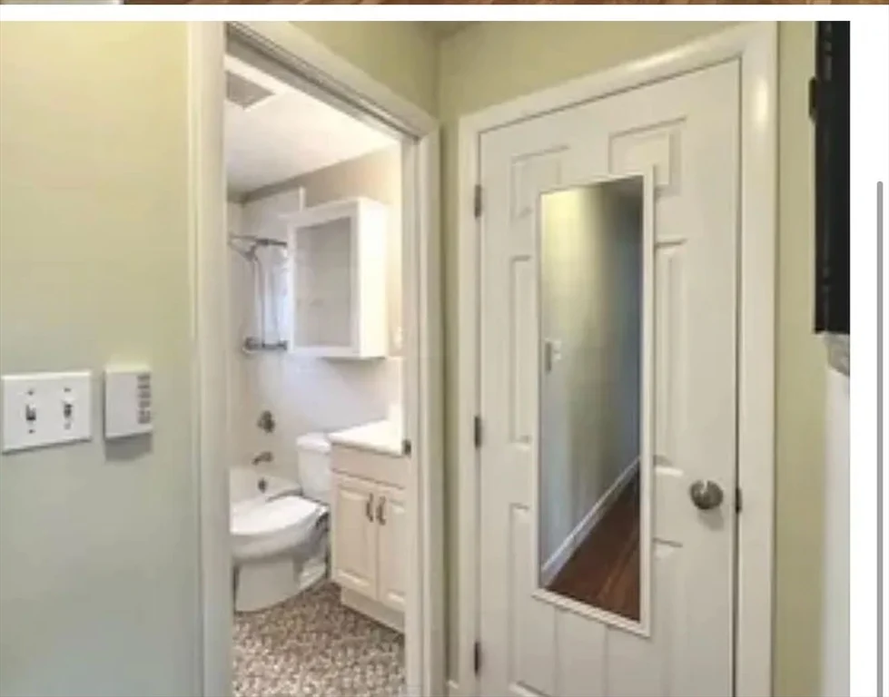 1 bed, 1 bath apartment for rent at 48 Emerson Garden Unit 48, Lexington — photo 8 of 12