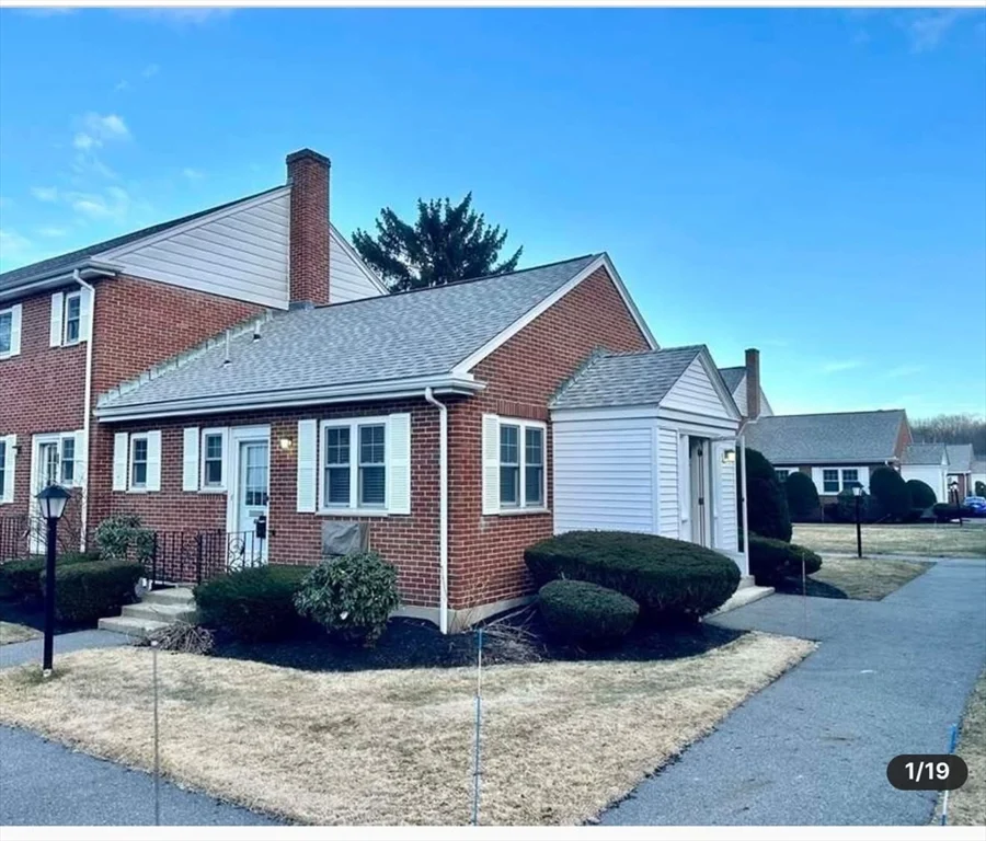1 bed, 1 bath apartment for rent at 48 Emerson Garden Unit 48, Lexington — photo 12 of 12