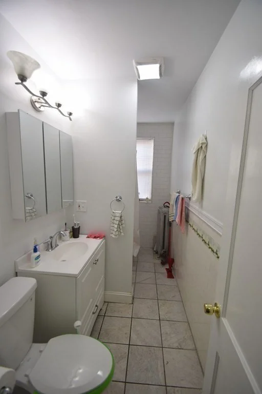 4 bed, 2 bath apartment for rent at 48 Englewood Ave Unit 1, Brighton — photo 9 of 10