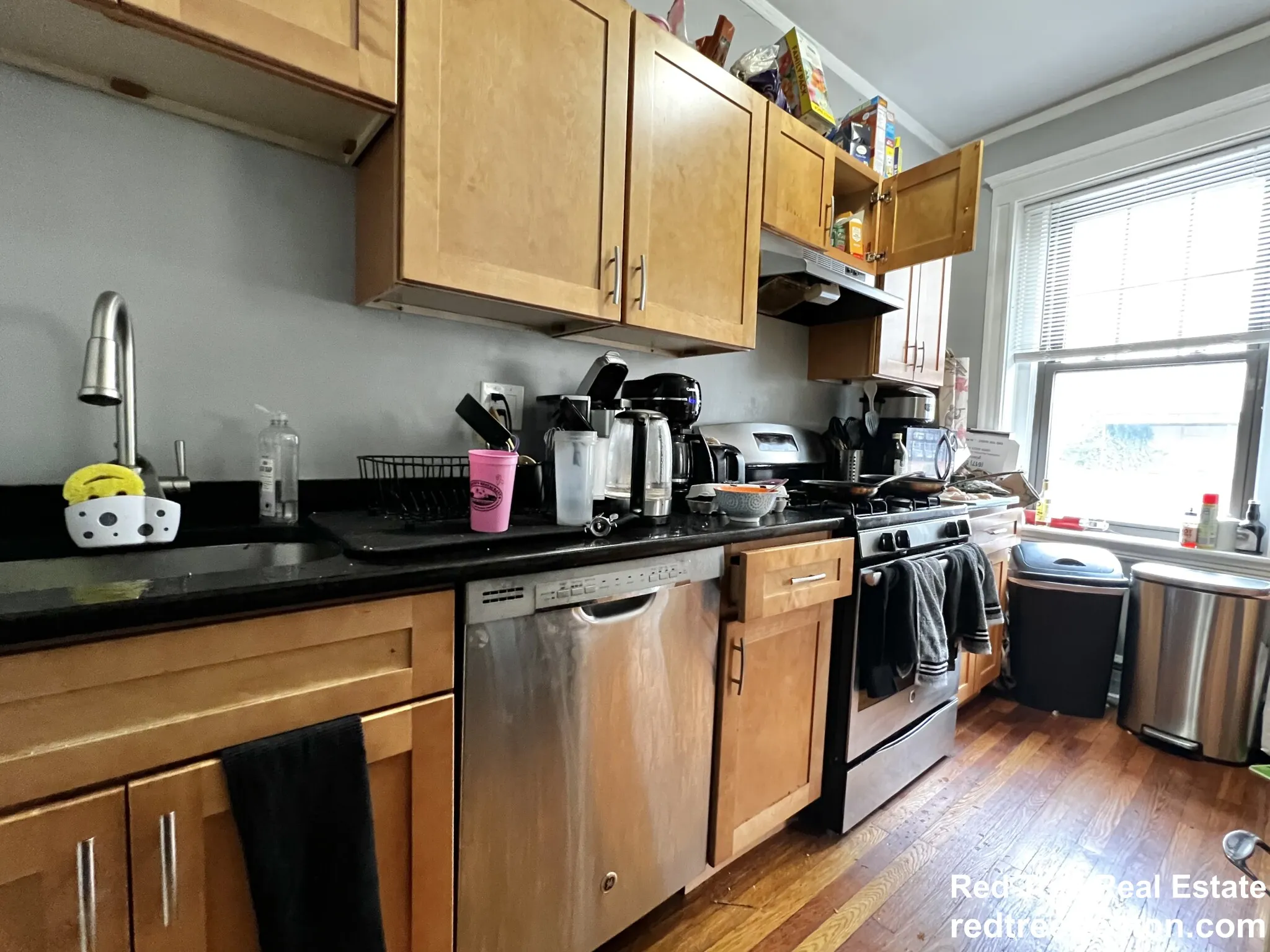 4 bed, 2 bath apartment for rent at 48 Englewood Ave Unit 1A, Brighton — photo 4 of 17
