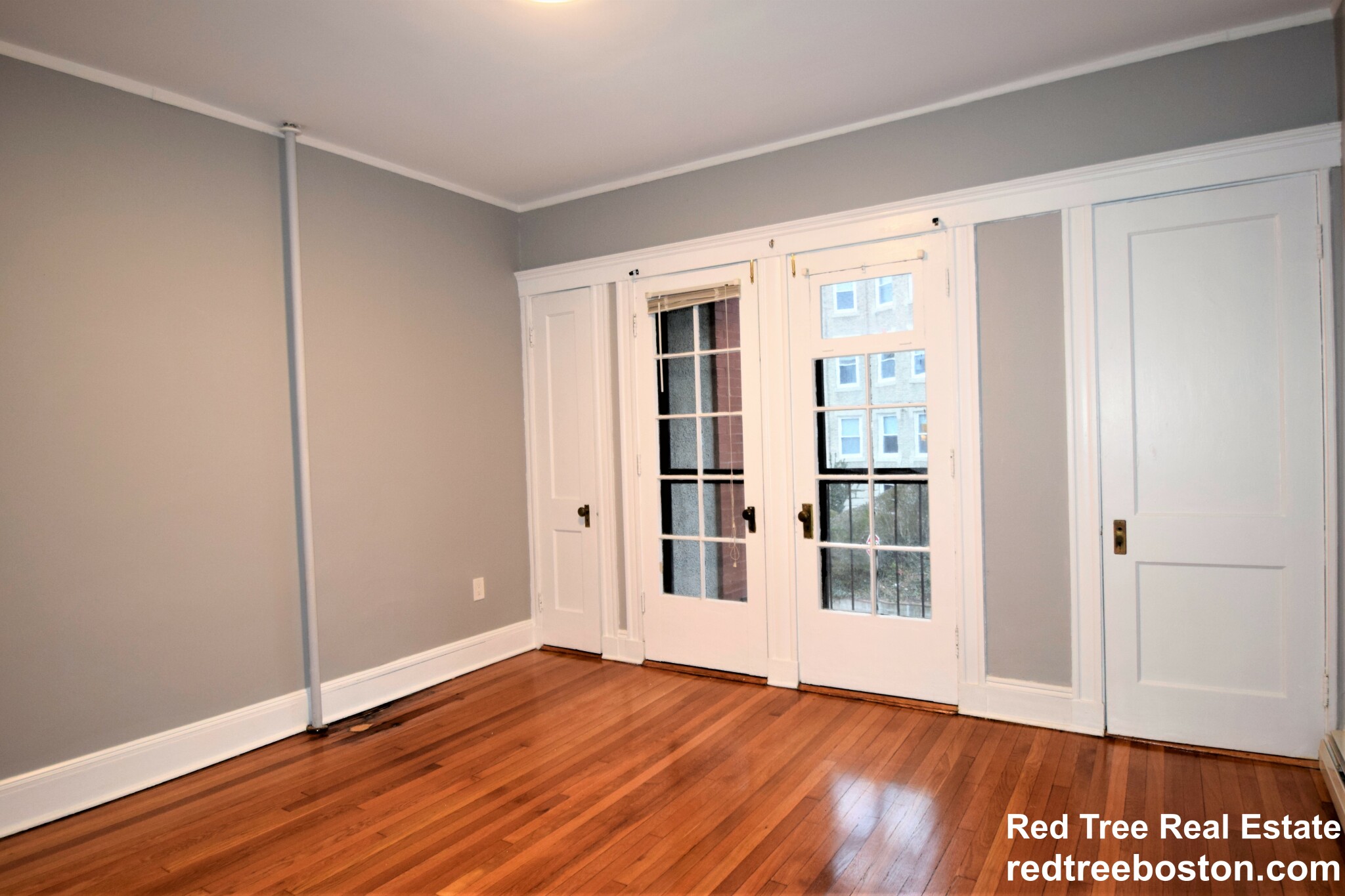 4 bed, 2 bath apartment for rent at 48 Englewood Ave Unit 3, Commonwealth — photo 7 of 14