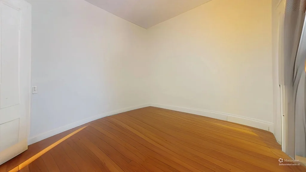 3 bed, 1 bath apartment for rent at 48 Eustis St Unit 2, Baldwin — photo 3 of 10