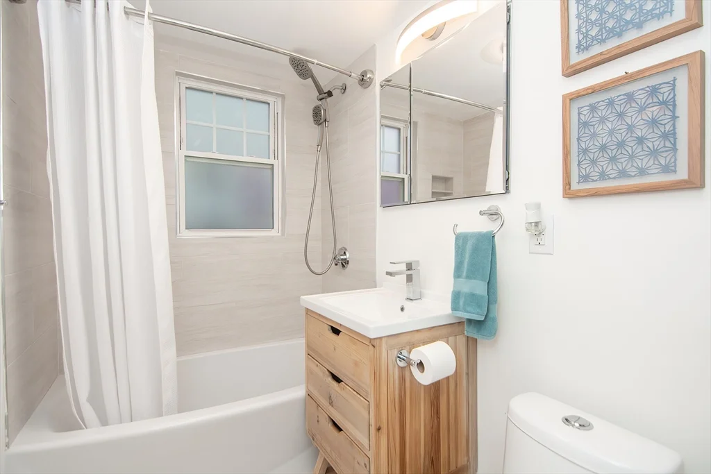 2 bed, 1 bath apartment for rent at 48 Farquhar St Unit 1, Roslindale — photo 12 of 14