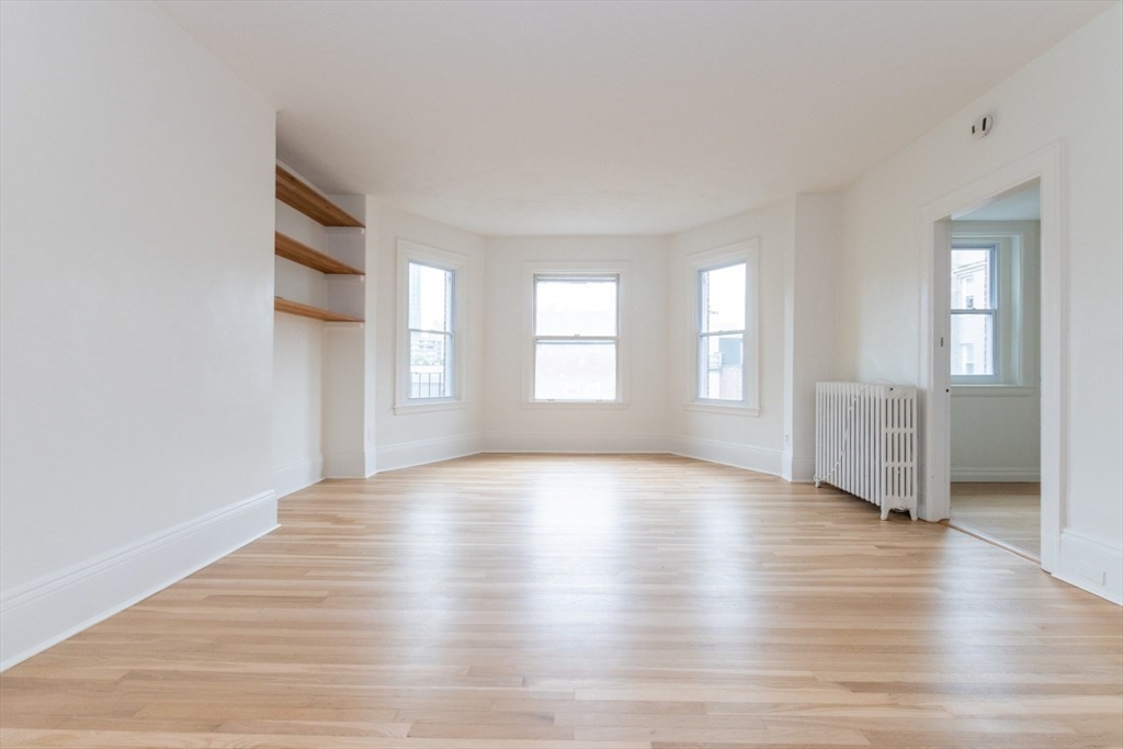 1 bed, 1 bath apartment for rent at 48 Fenway Unit 10, Fenway — photo 1 of 16