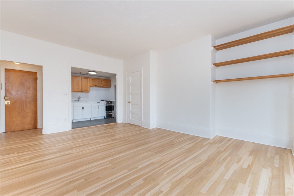 1 bed, 1 bath apartment for rent at 48 Fenway Unit 10, Fenway — photo 8 of 16