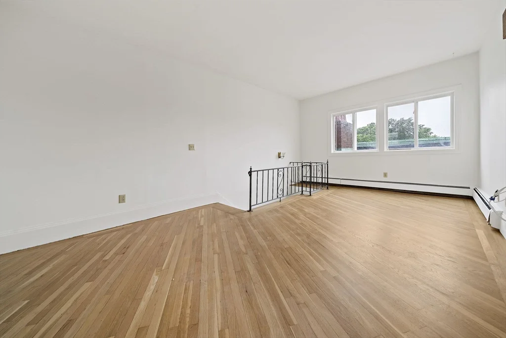 2 bed, 1 bath apartment for rent at 48 Fenway Unit 11, Fenway — photo 2 of 9
