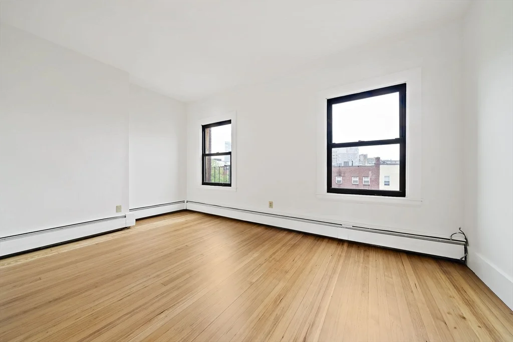 2 bed, 1 bath apartment for rent at 48 Fenway Unit 11, Fenway — photo 6 of 9