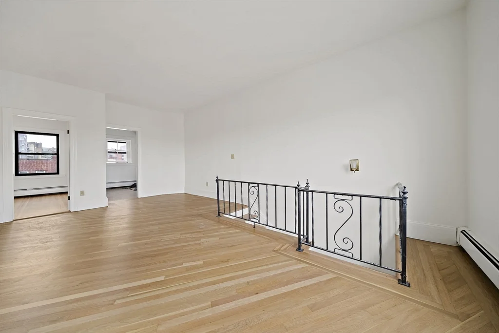 2 bed, 1 bath apartment for rent at 48 Fenway Unit 11, Fenway — photo 3 of 9