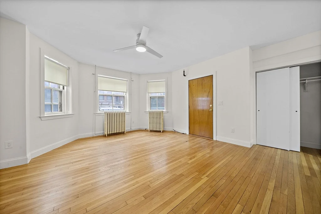 Studio bed, 1 bath apartment for rent at 48 Fenway Unit 2, Fenway — photo 4 of 8