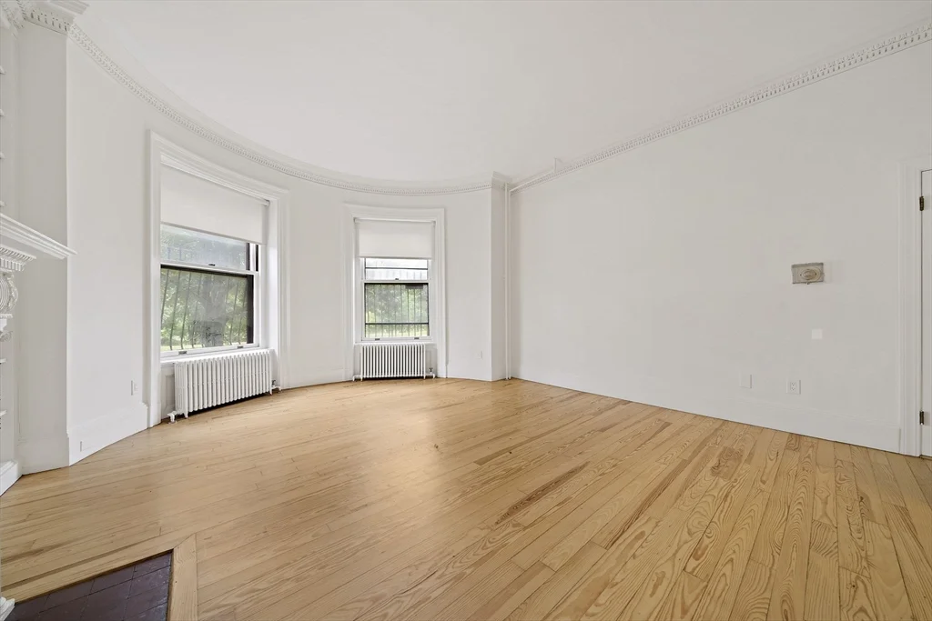 1 bed, 1 bath apartment for rent at 48 Fenway Unit 4, Fenway — photo 3 of 7