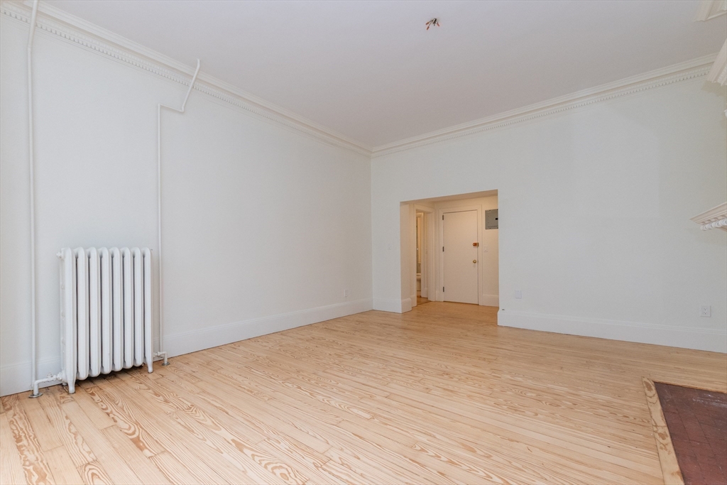 1 bed, 1 bath apartment for rent at 48 Fenway Unit 5, Fenway — photo 6 of 16