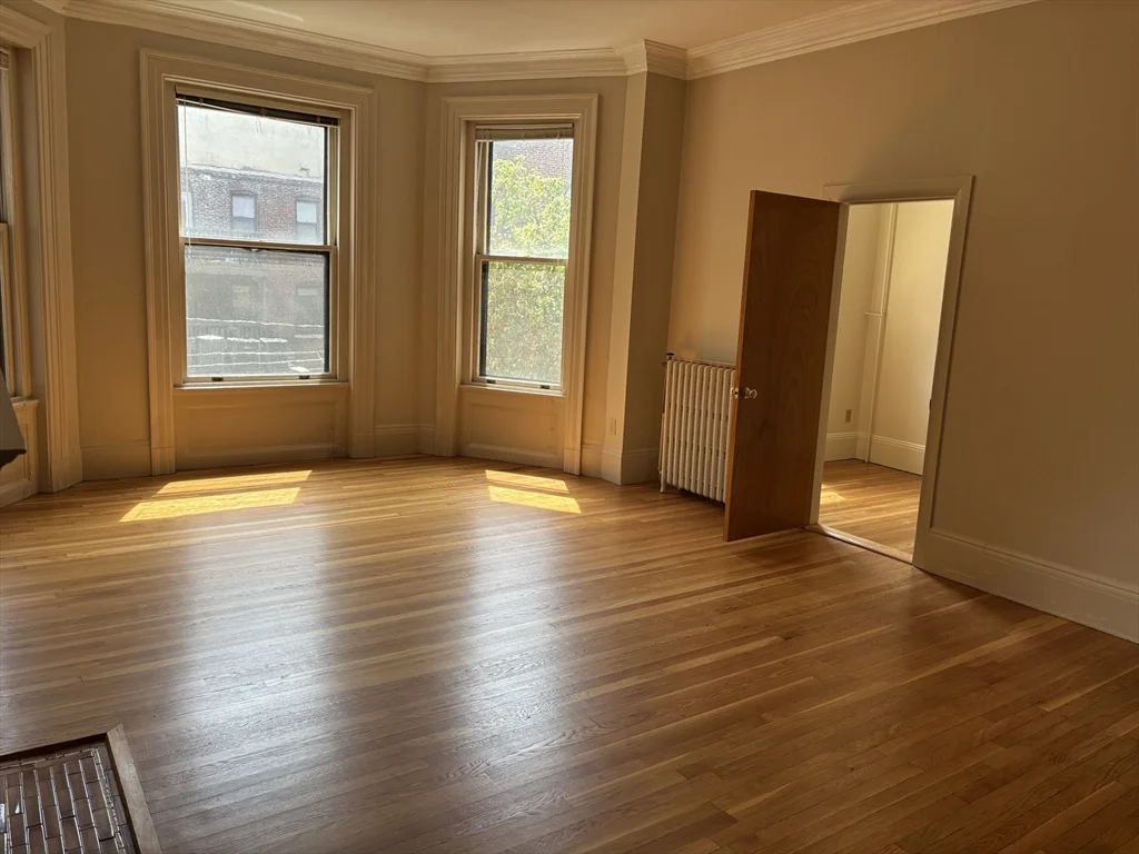 1 bed, 1 bath apartment for rent at 48 Fenway Unit 6, Fenway — photo 2 of 6