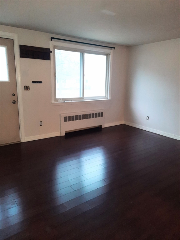 2 bed, 1 bath apartment for rent at 48 Fottler Rd Unit 48, Hingham — photo 5 of 9