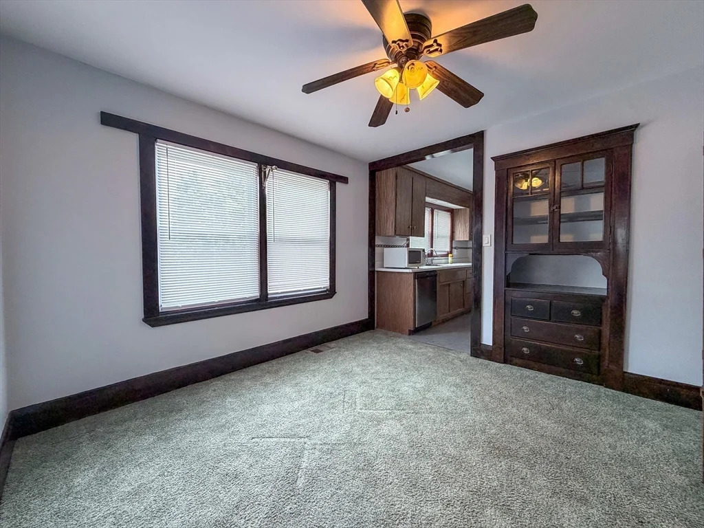 2 bed, 1 bath apartment for rent at 48 Fountain St Unit 48, Glenwood — photo 4 of 21