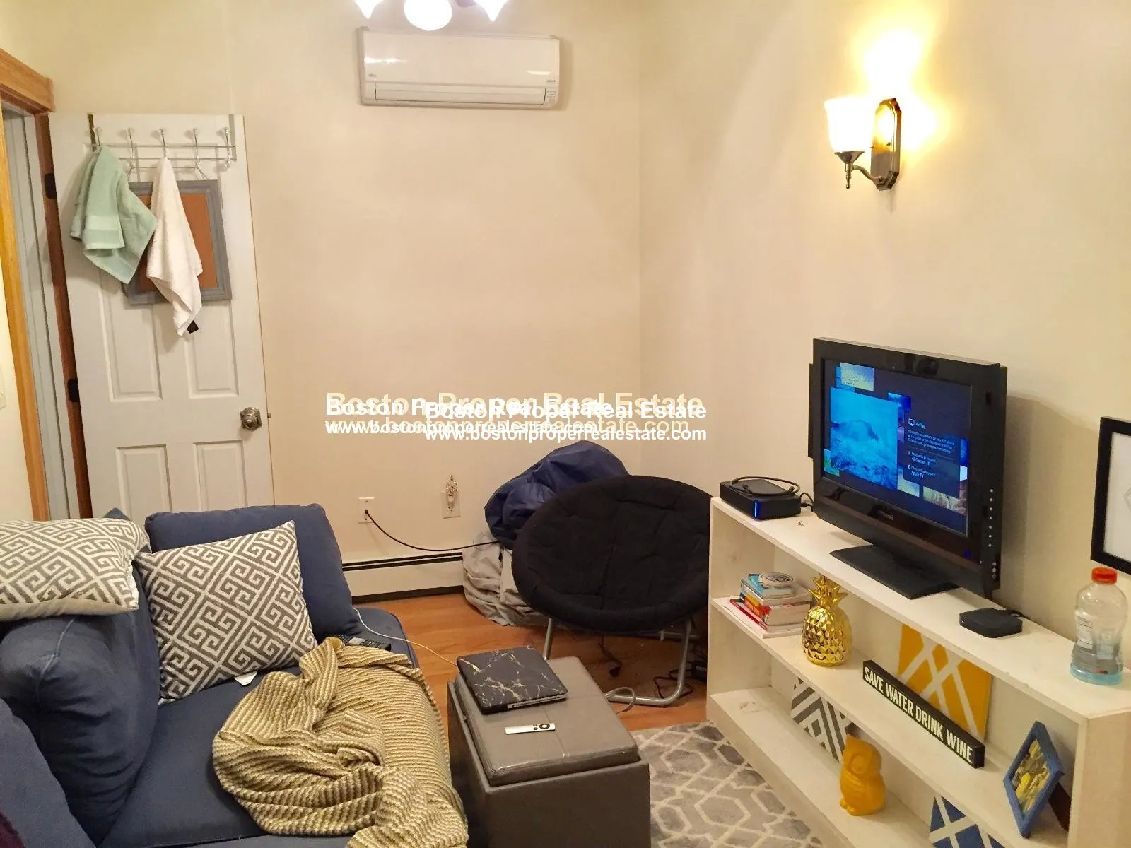 4 bed, 2 bath apartment for rent at 48 Garden St Unit 1, Beacon Hill — photo 4 of 7