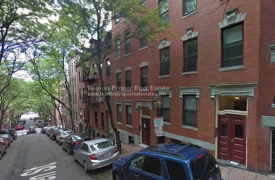 4 bed, 2 bath apartment for rent at 48 Garden St Unit 1, Beacon Hill — photo 7 of 7
