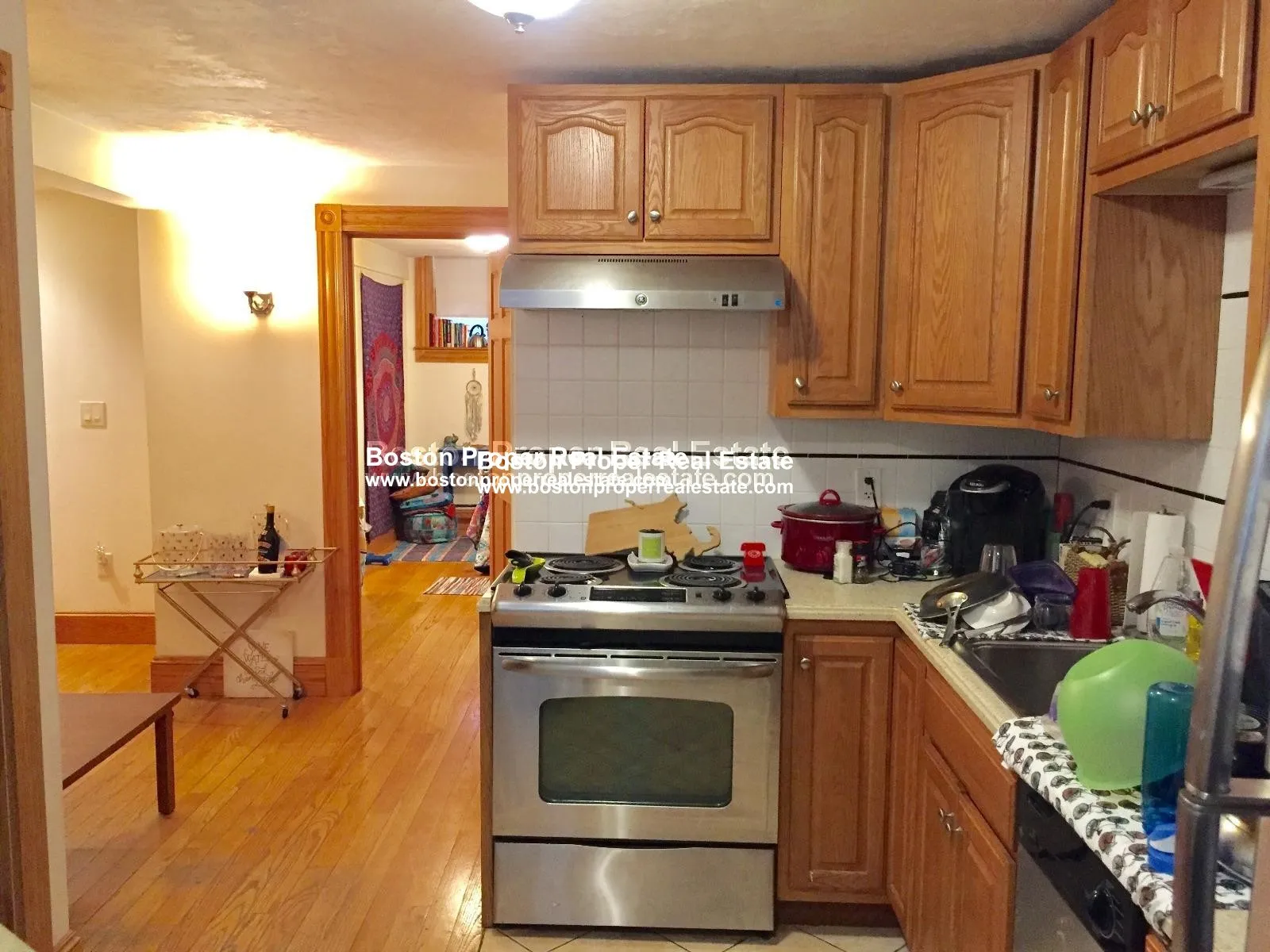 4 bed, 2 bath apartment for rent at 48 Garden St Unit 1, Beacon Hill — photo 2 of 7