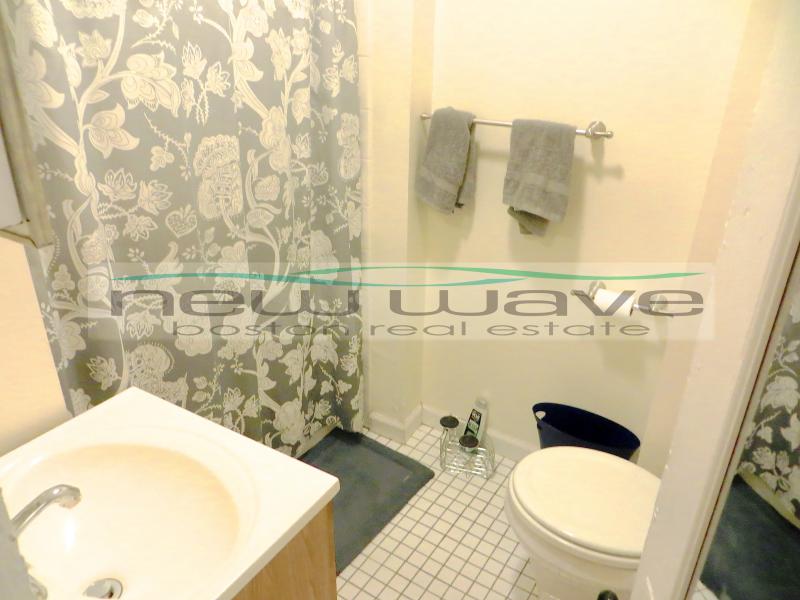 2 bed, 1 bath apartment for rent at 48 Garden St Unit 3, Beacon Hill — photo 3 of 13