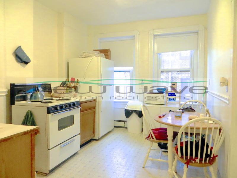2 bed, 1 bath apartment for rent at 48 Garden St Unit 3, Beacon Hill — photo 5 of 13