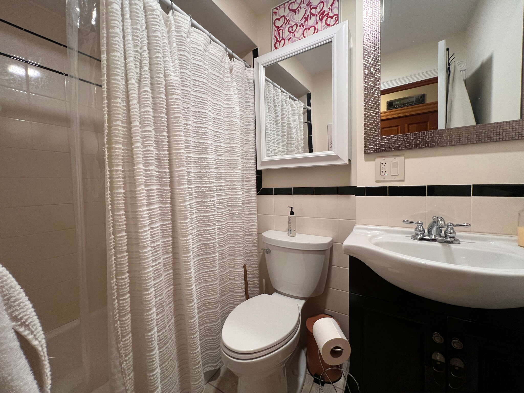 2 bed, 1 bath apartment for rent at 48 Garden St Unit 3D, Beacon Hill — photo 8 of 10