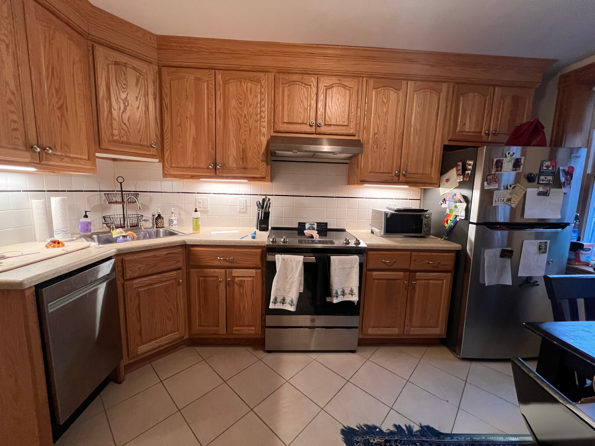 2 bed, 1 bath apartment for rent at 48 Garden St Unit 3D, Beacon Hill — photo 2 of 10