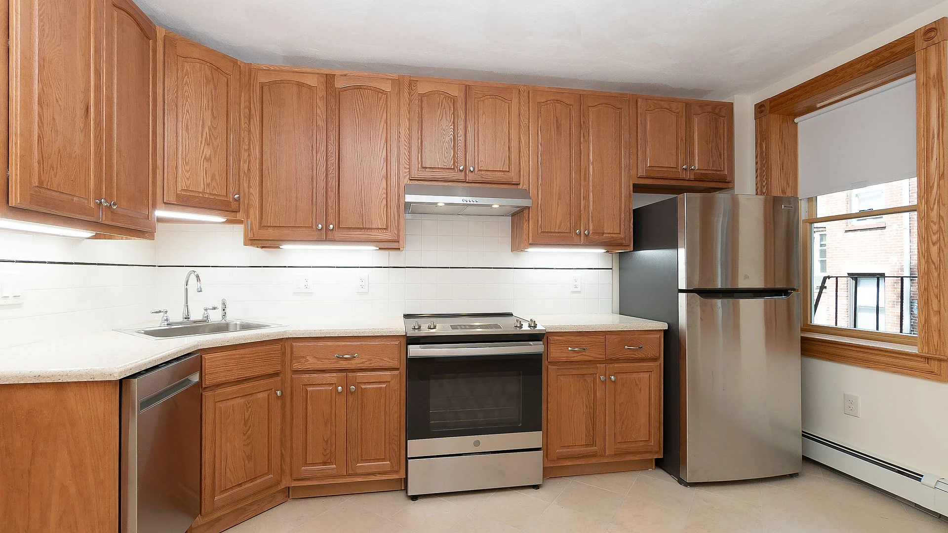 2 bed, 1 bath apartment for rent at 48 Garden St Unit 4, Beacon Hill