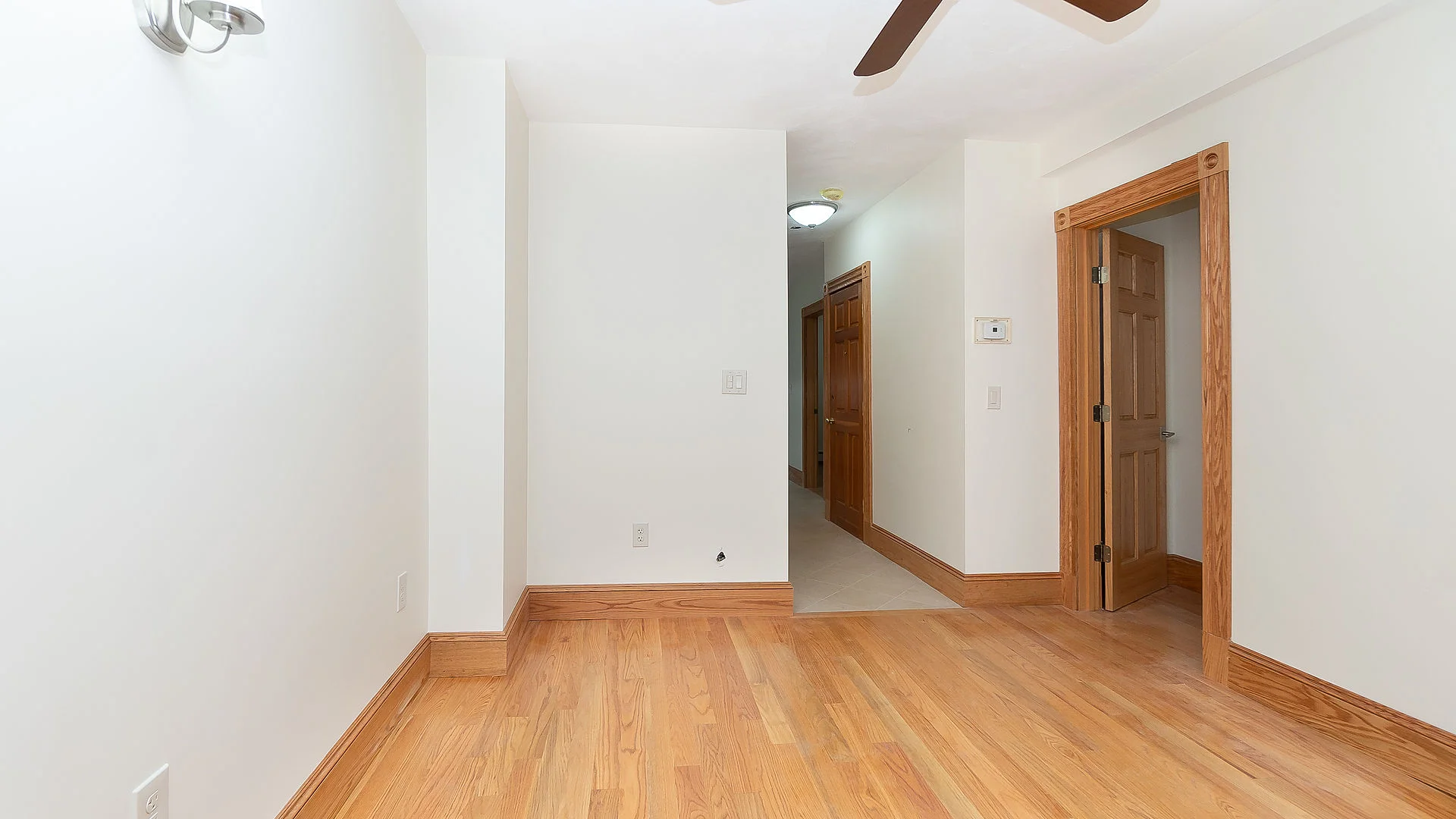 2 bed, 1 bath apartment for rent at 48 Garden St Unit 4, Beacon Hill — photo 4 of 10