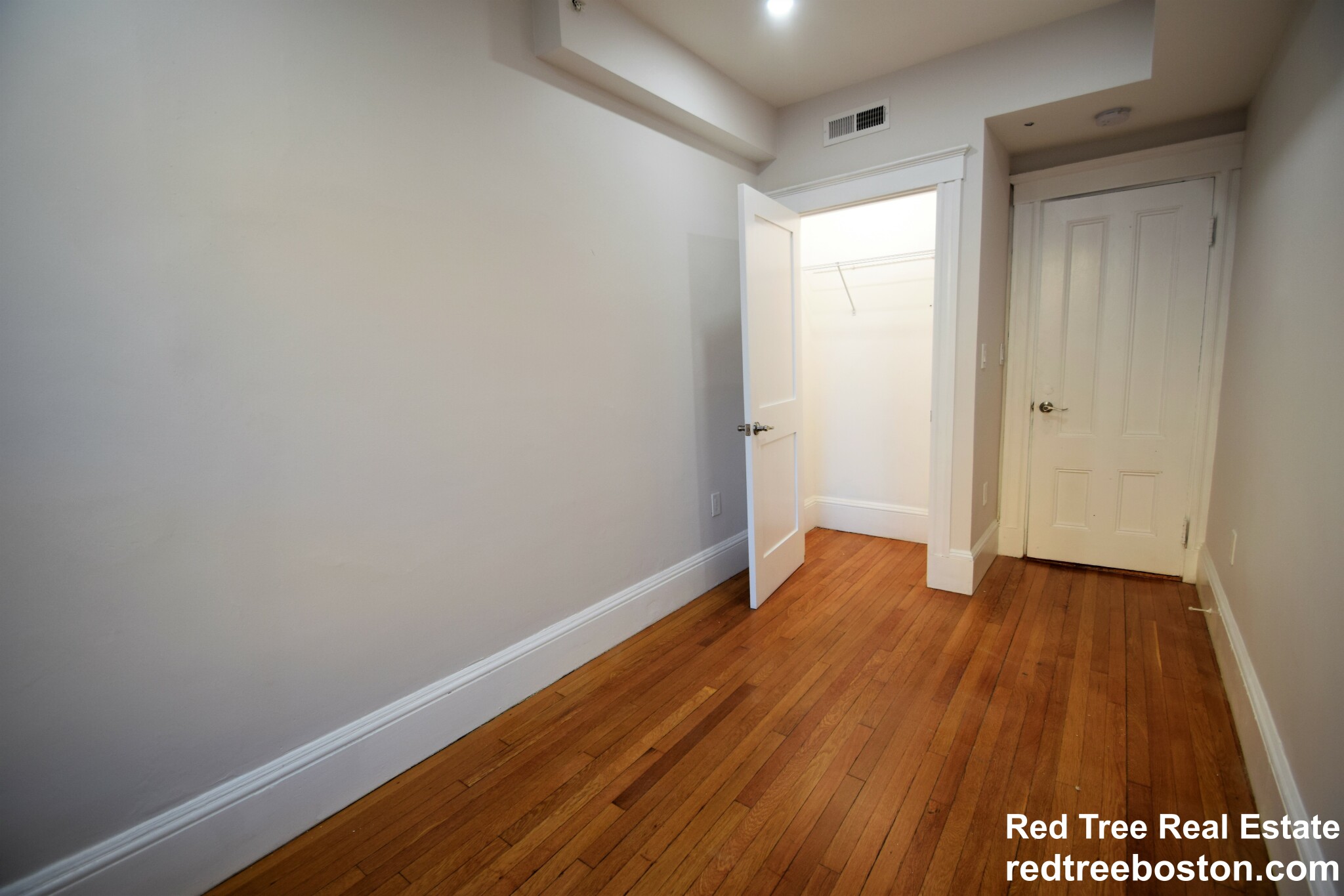 3 bed, 1 bath apartment for rent at 48 Gloucester St Unit 2, Back Bay — photo 16 of 26