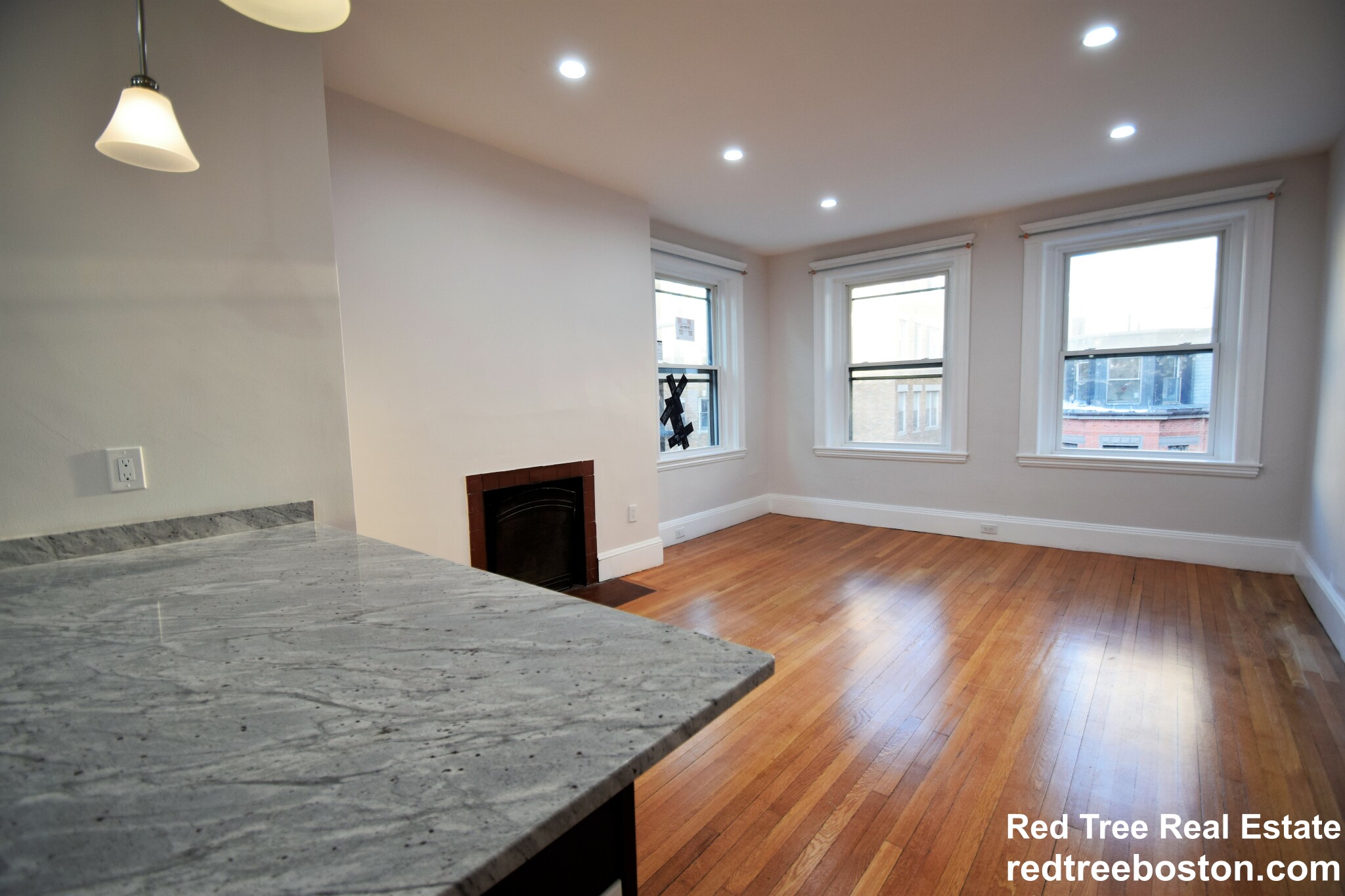 3 bed, 1 bath apartment for rent at 48 Gloucester St Unit 2, Back Bay — photo 7 of 26