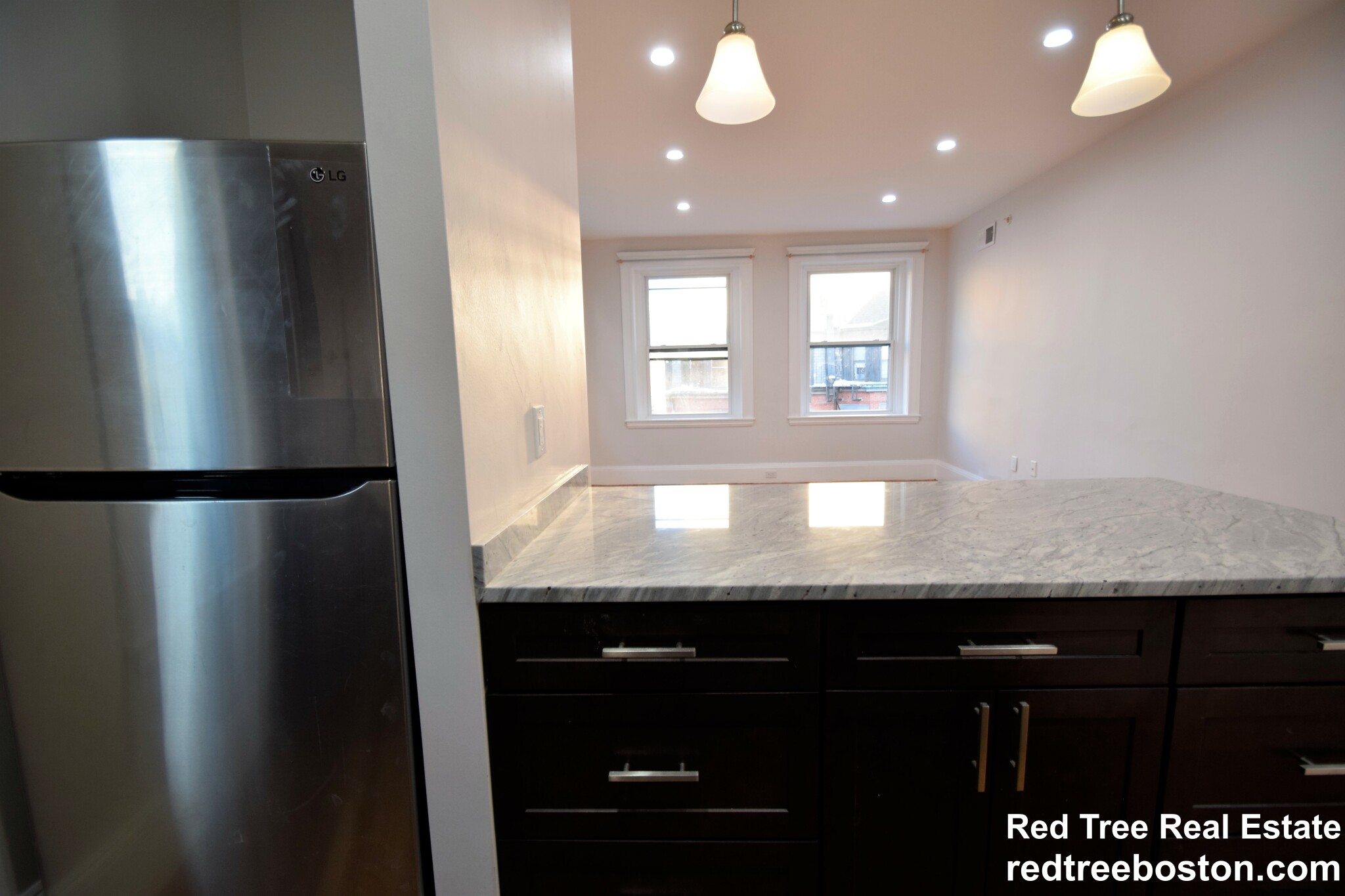 3 bed, 1 bath apartment for rent at 48 Gloucester St Unit 2, Back Bay — photo 5 of 26