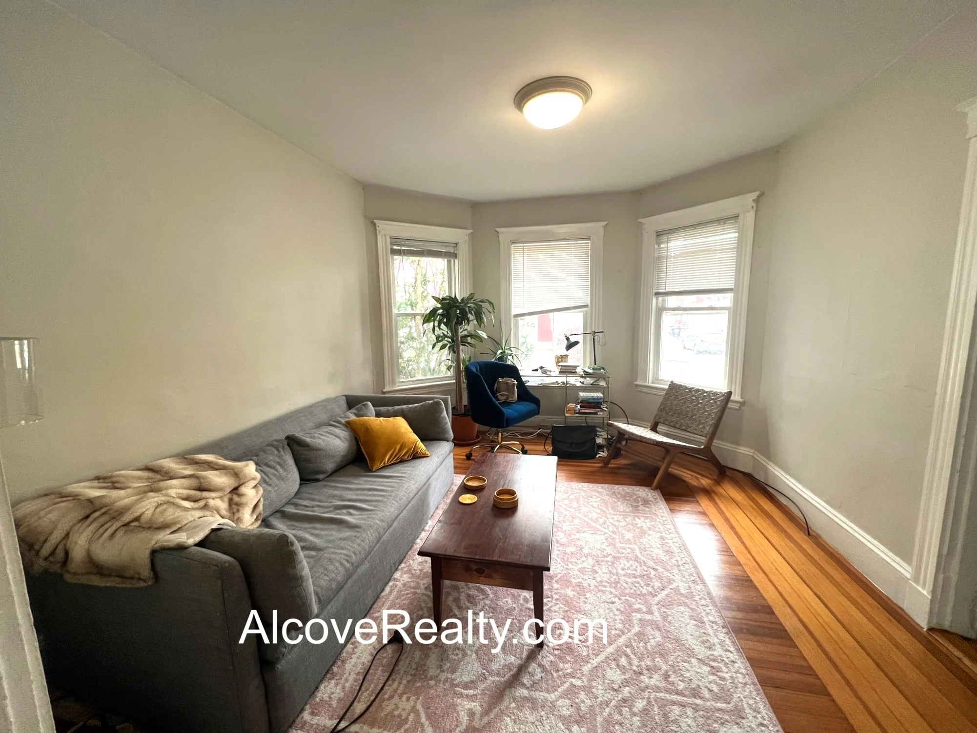 3 bed, 1.5 bath apartment for rent at 48 Gold Star Rd Unit 1, North Cambridge — photo 2 of 14