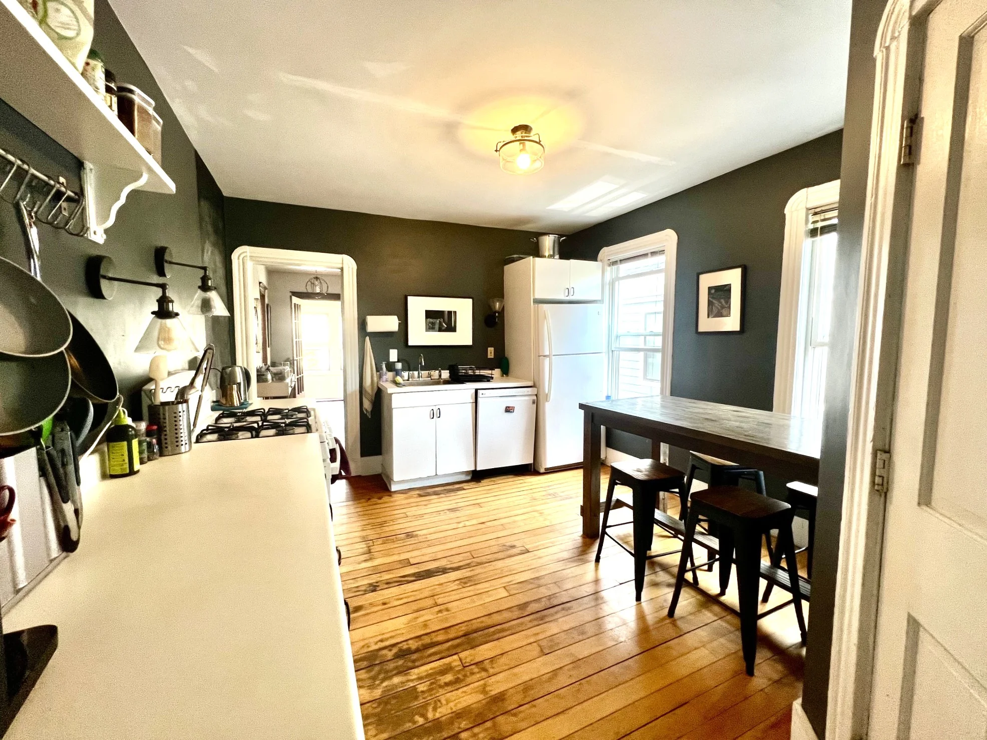 3 bed, 1 bath apartment for rent at 48 Gold Star Rd Unit 1, North Cambridge — photo 5 of 20