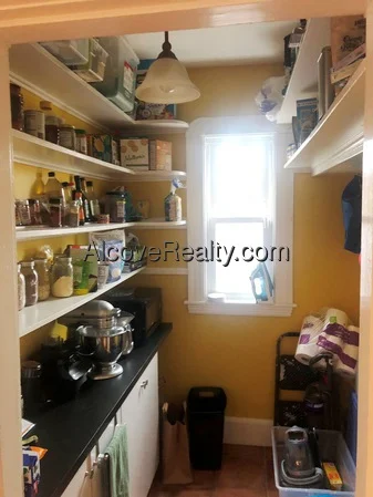 3 bed, 1 bath apartment for rent at 48 Gold Star Rd Unit 2, North Cambridge — photo 6 of 6