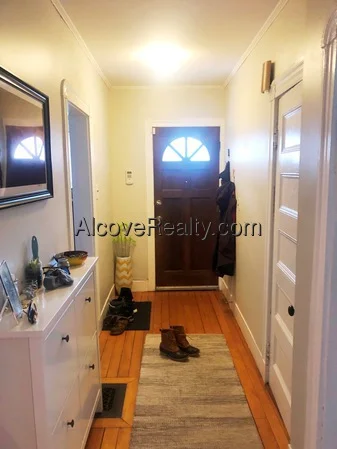 3 bed, 1 bath apartment for rent at 48 Gold Star Rd Unit 2, North Cambridge — photo 5 of 6
