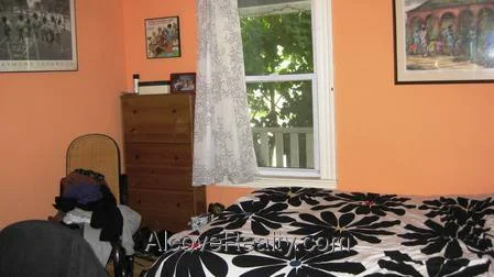 3 bed, 1 bath apartment for rent at 48 Gold Star Rd Unit 2, North Cambridge — photo 2 of 6