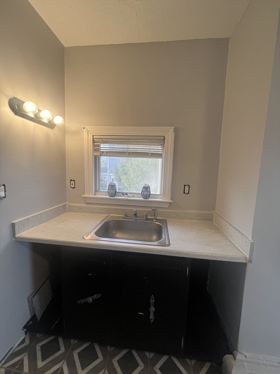 1 bed, 1 bath apartment for rent at 48 Grandview Unit 4, Quincy — photo 14 of 19