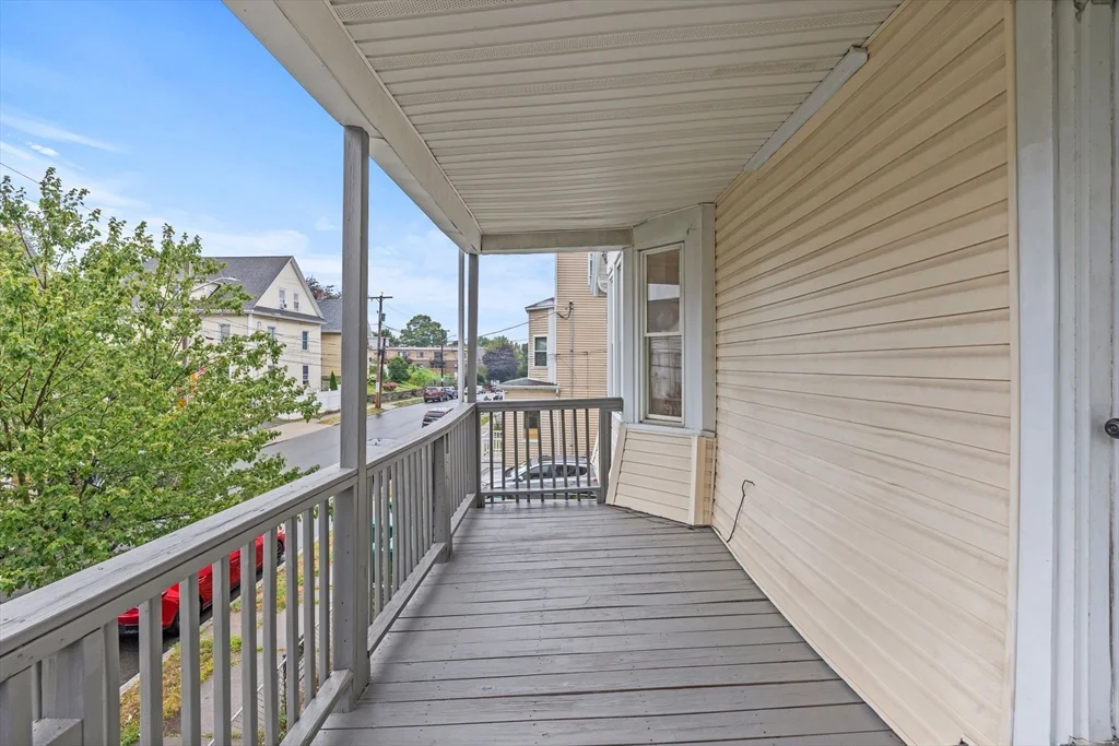 4 bed, 1 bath apartment for rent at 48 Hamilton Ave Unit 2, Lynn — photo 21 of 23