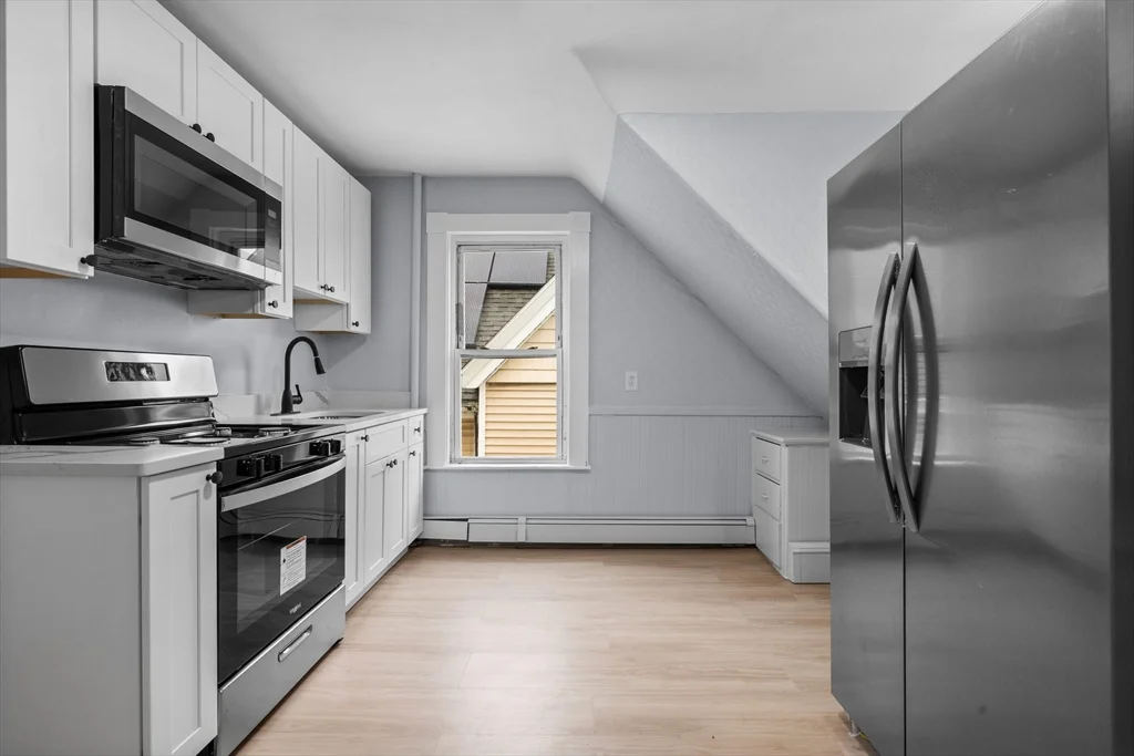 3 bed, 1 bath apartment for rent at 48 Hamilton Ave Unit 3, Lynn — photo 5 of 19