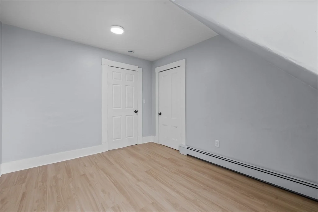 3 bed, 1 bath apartment for rent at 48 Hamilton Ave Unit 3, Lynn — photo 14 of 19