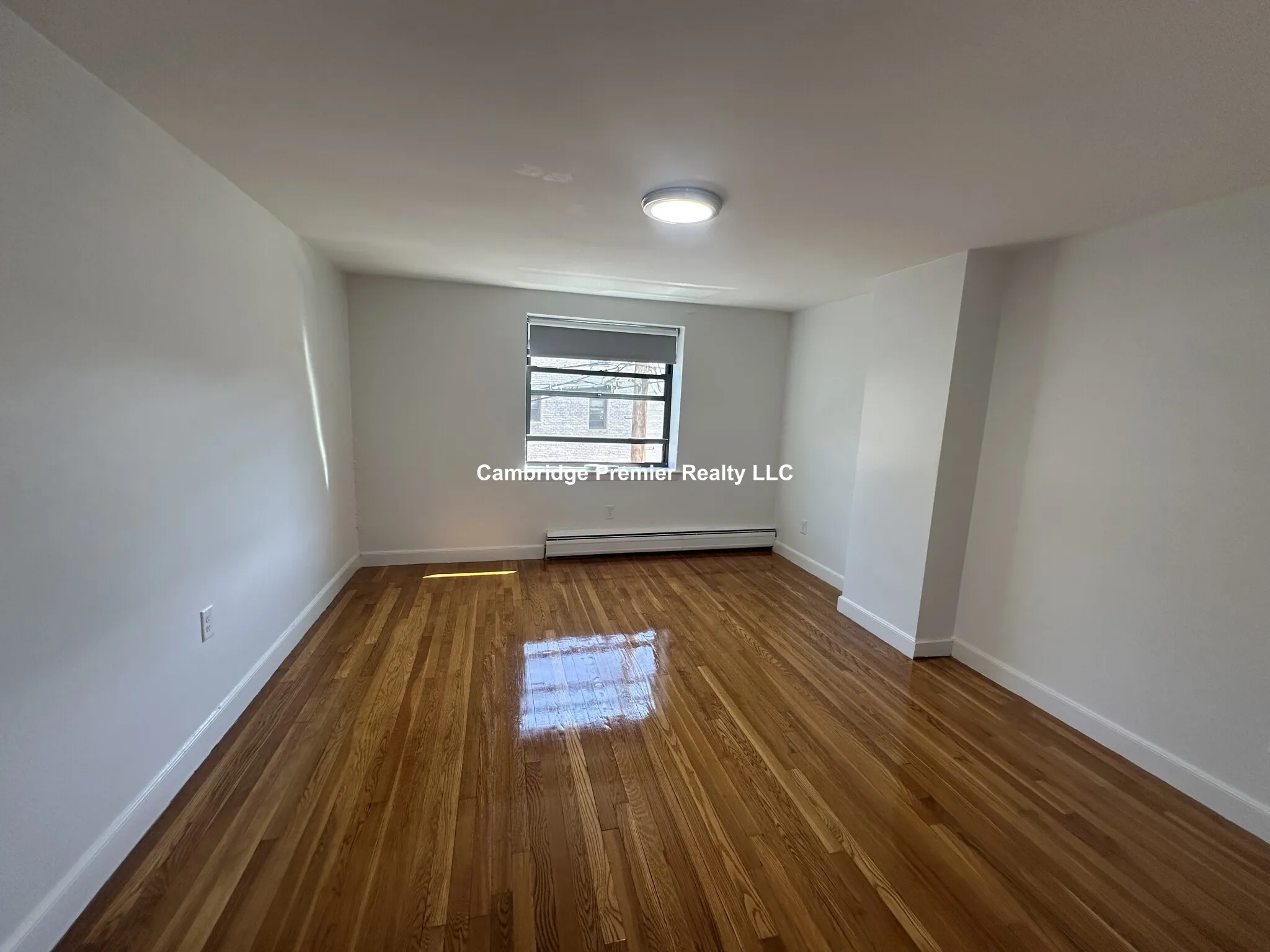 1 bed, 1 bath apartment for rent at 48 Harvard Ave Unit 4, Harvard Avenue — photo 2 of 13