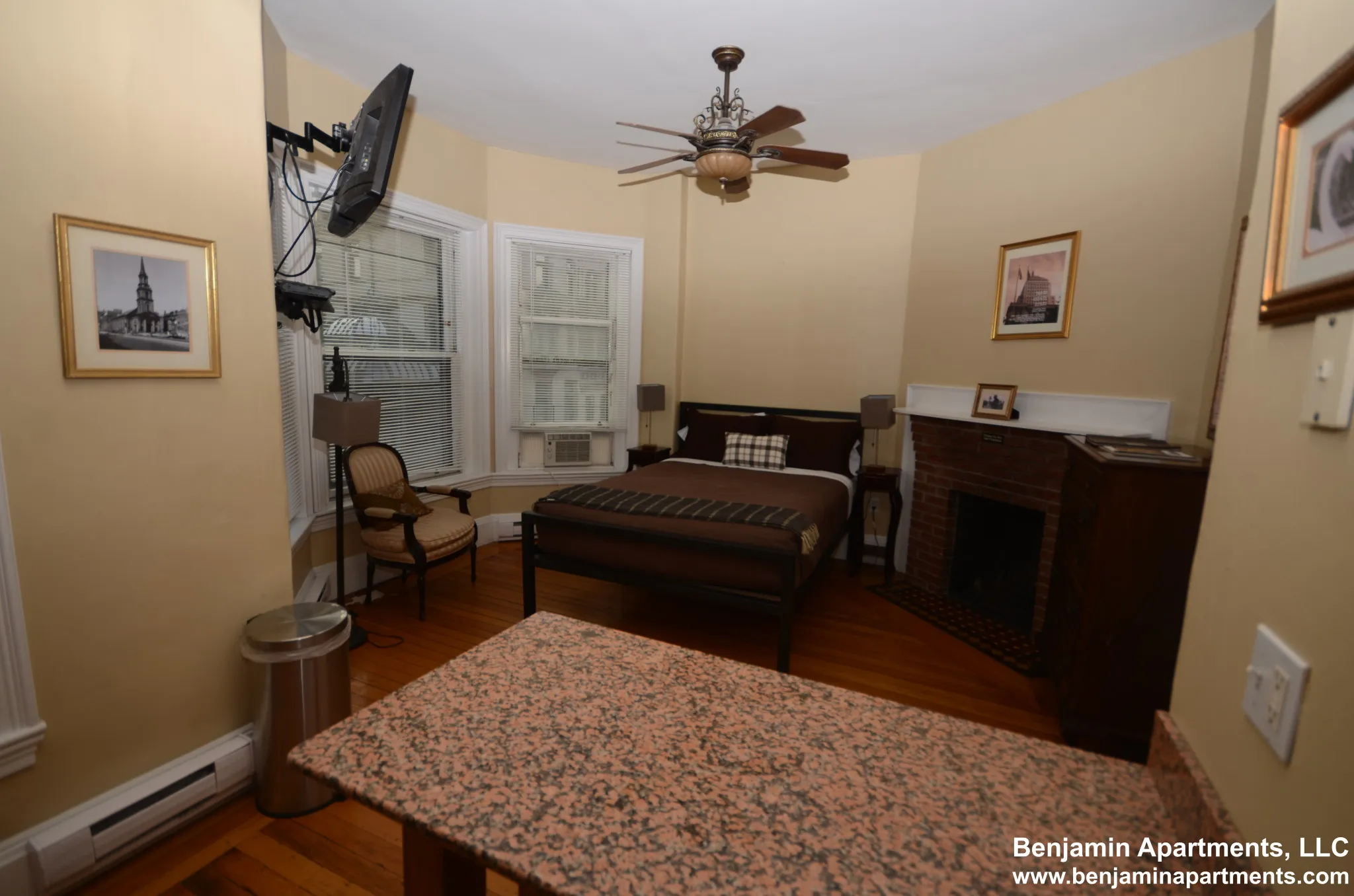 Studio bed, 1 bath apartment for rent at 48 Hereford St Unit 1, Back Bay — photo 2 of 7