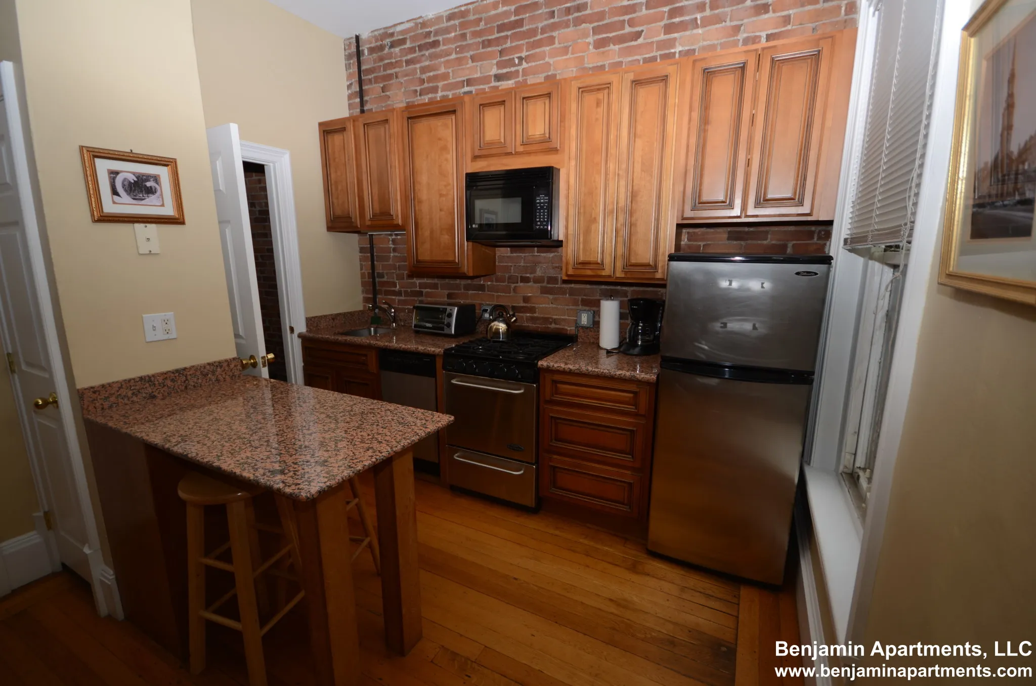 Studio bed, 1 bath apartment for rent at 48 Hereford St Unit 1, Back Bay — photo 1 of 7