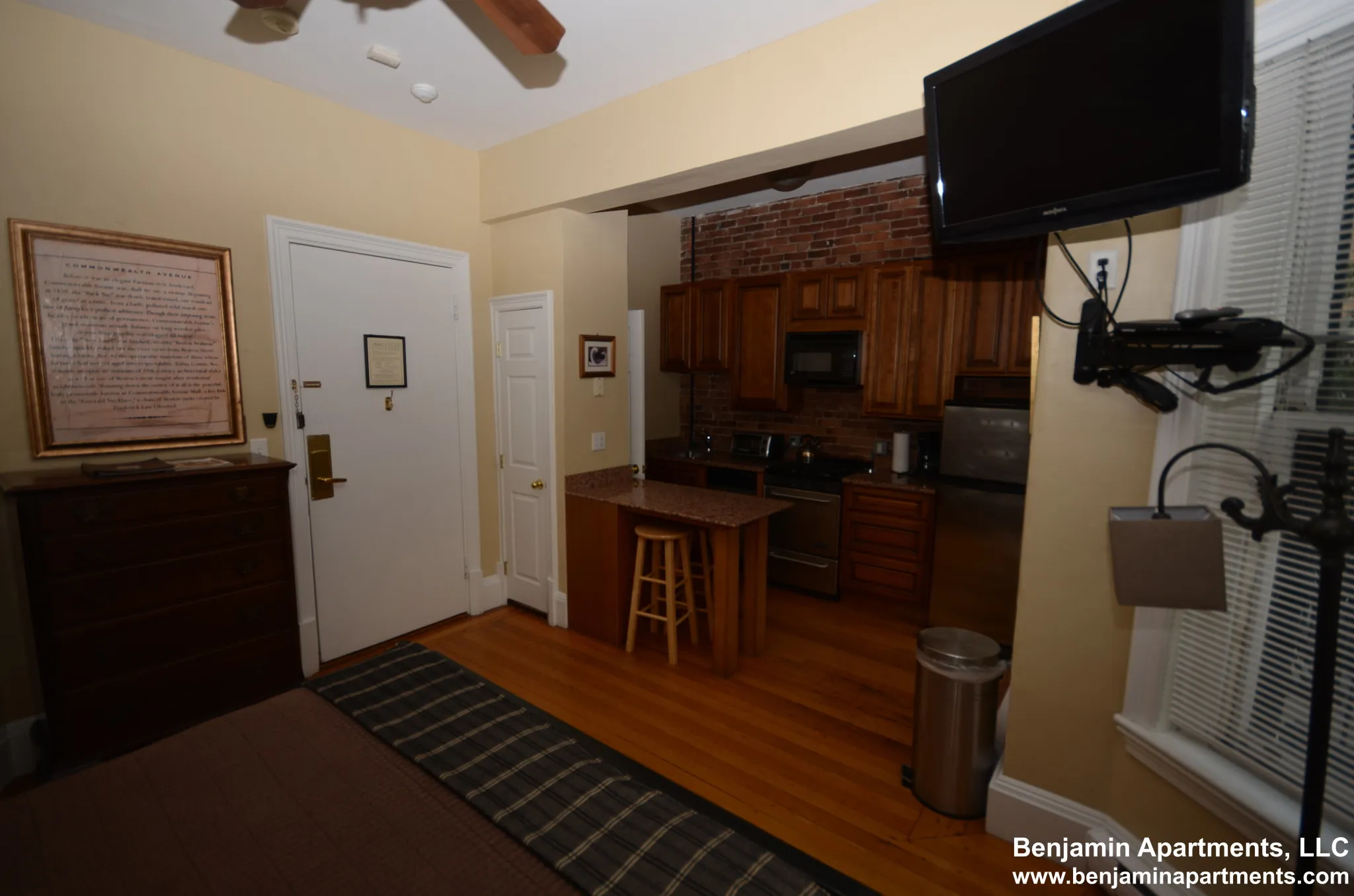 Studio bed, 1 bath apartment for rent at 48 Hereford St Unit 1, Back Bay — photo 4 of 7