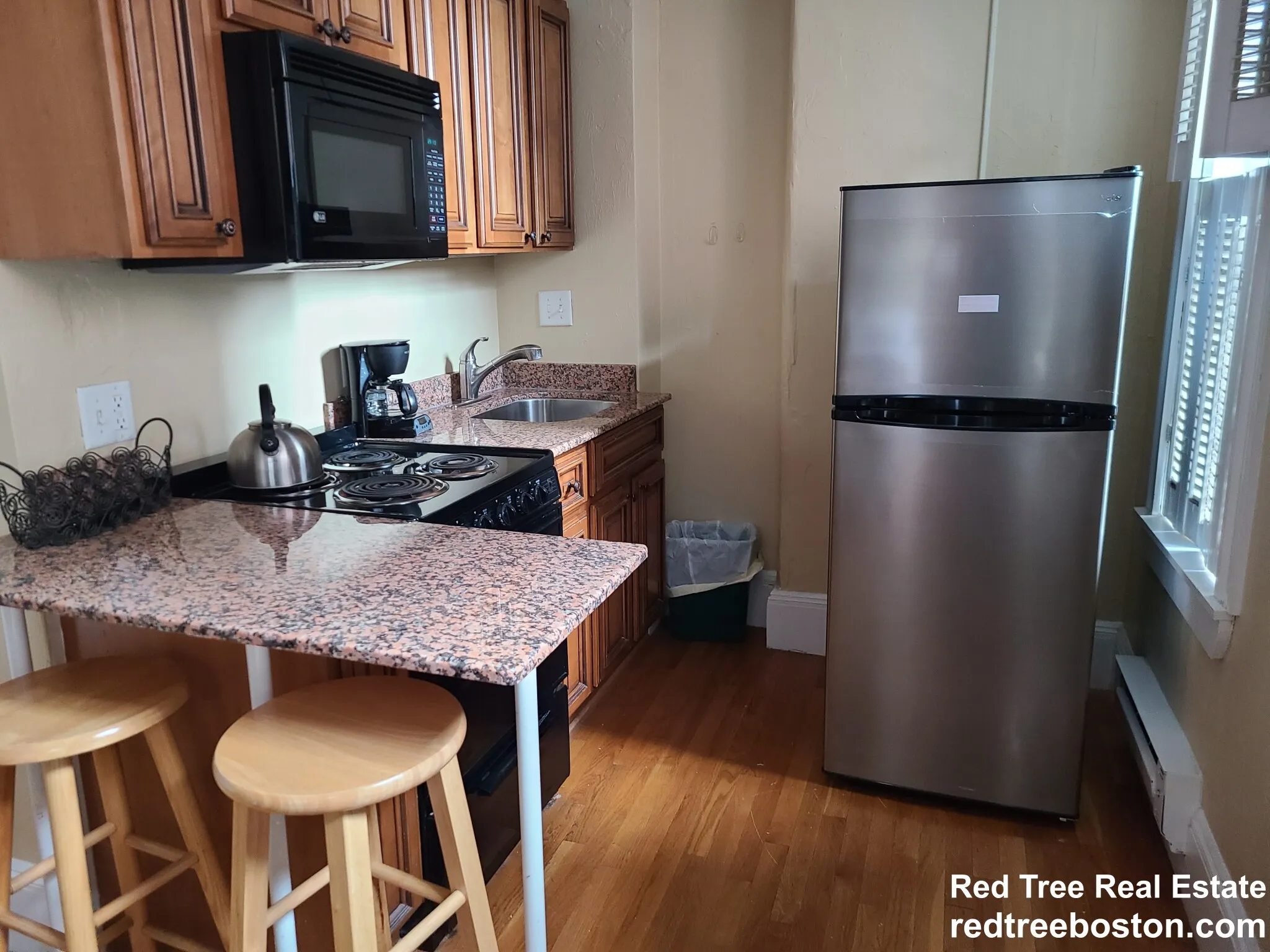 Studio bed, 1 bath apartment for rent at 48 Hereford St Unit 2, Back Bay